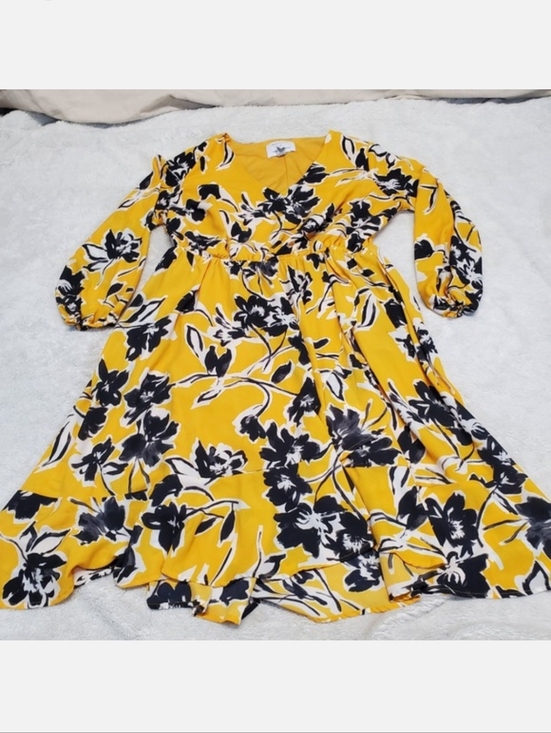 Flowy - Picture 1 of 9